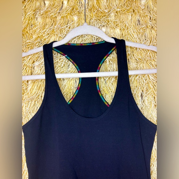 Lululemon💎PRISTINE💎Vintage Cool Racerback- RARE rainbow seams/thread✨Black✨6 - Picture 9 of 14